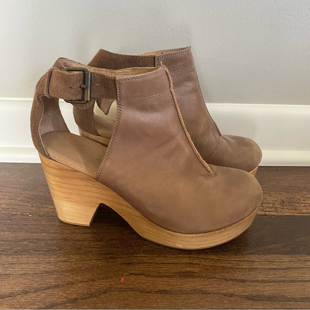 Free People taupe wood heel ankle boot